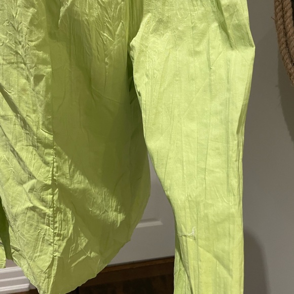 Chartreuse colored blouse with grey stenciling on front, one sleeve and back - Picture 3 of 11